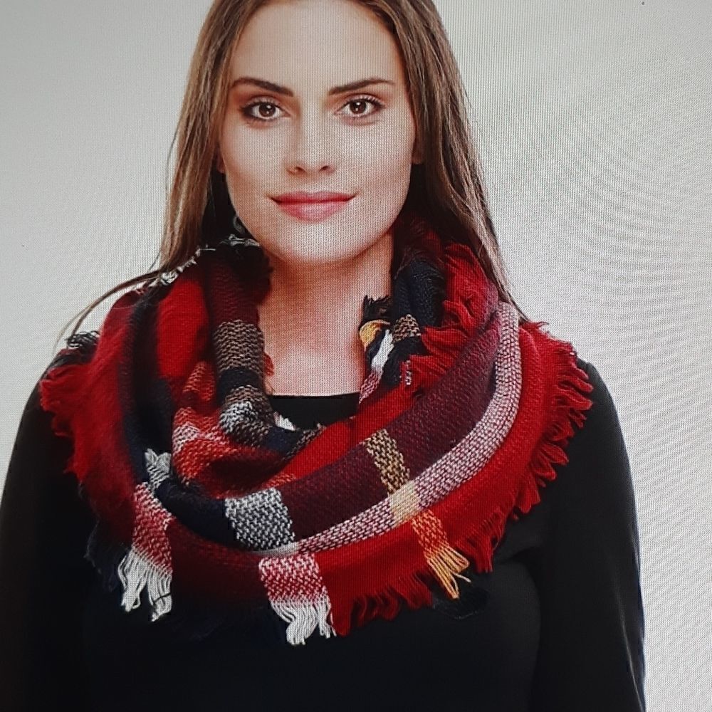 NEW Infinity Scarf Navy/Burgundy Plaid Winter Women's‎